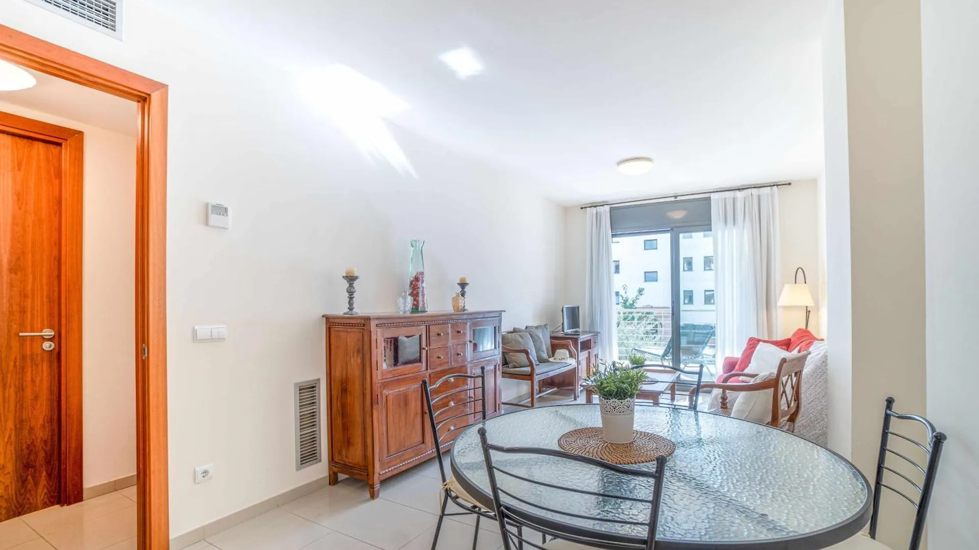 Jouvacations Apartamento Joanot Roses Apartment