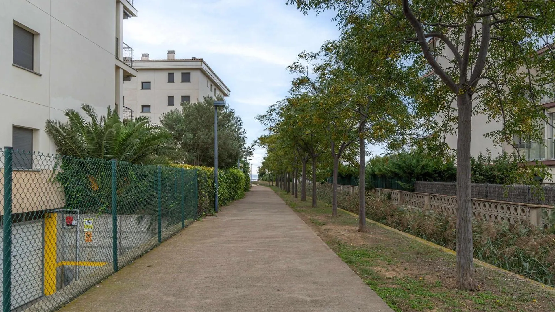 Jouvacations Apartamento Joanot Roses 0*,  Spain
